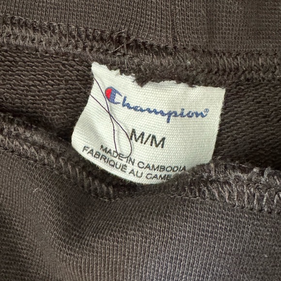 Champion shorts - Picture 2 of 2